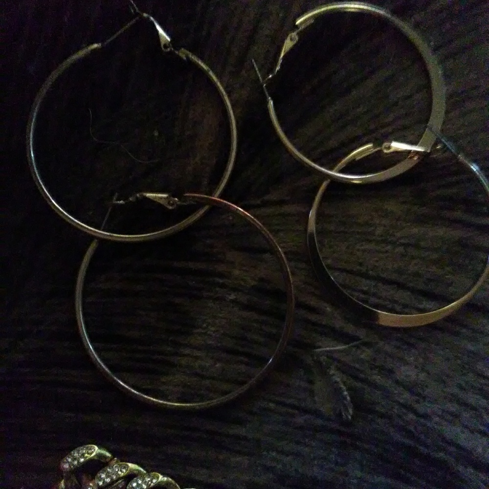 Hop earrings
